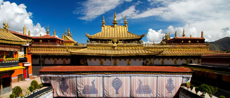 The golden roof on Jokhang Temple, Lhasa