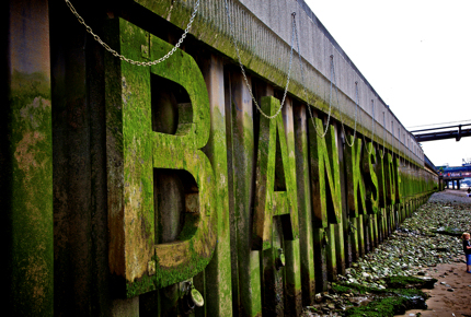 Bankside was once full of booze, bear-baiting and brawling