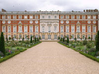 Hampton Court Palace 