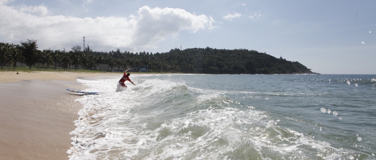 The first generation of Chinese surfers are now finding their feet