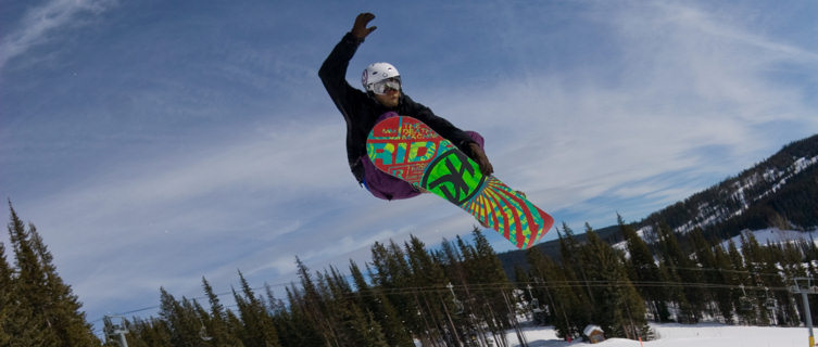 Snowboarding in Sun Peaks