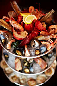 Sample fresh fruits de mer