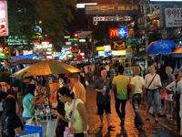 Party amongst backpackers in Khao San