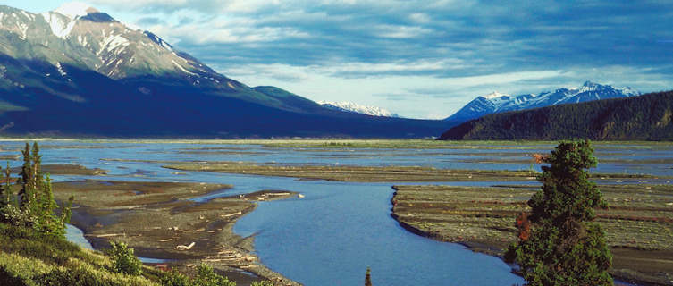 River valley, Yukon