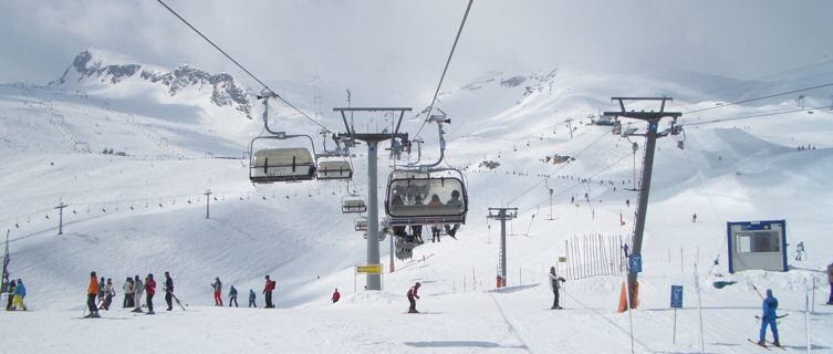 Skiing on Kitzsteinhorn, Zell am See