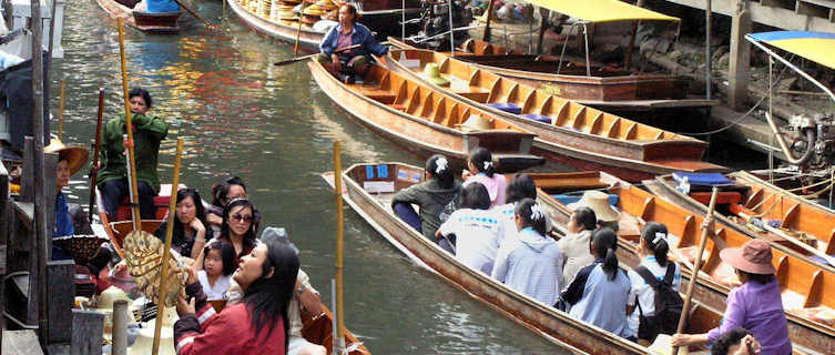 Thai floating makret